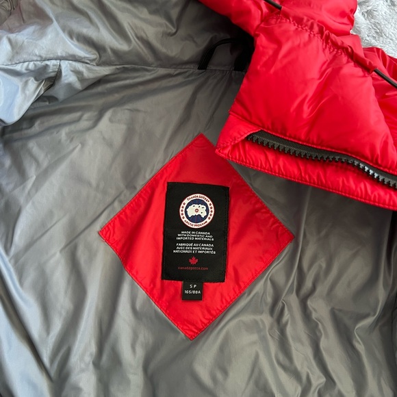 Canada Goose Coat - Picture 5 of 10